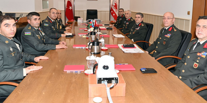 Azerbaijan Combined Arms Army’s Commander visits Türkiye