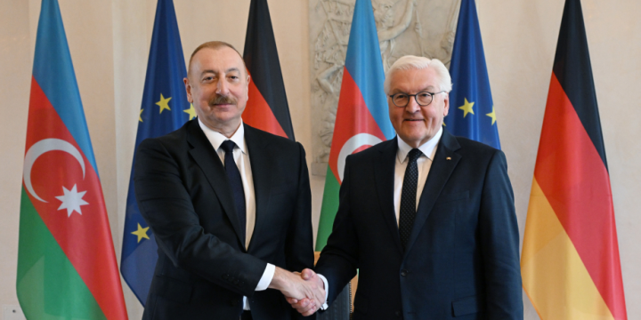 President Ilham Aliyev expresses condolences to his German counterpart