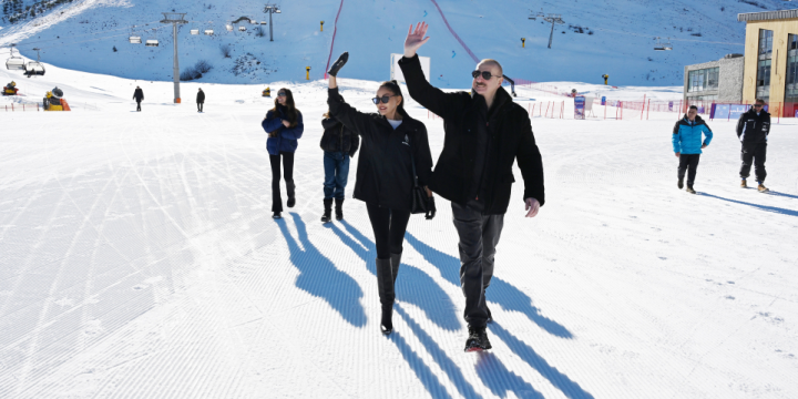 President Ilham Aliyev reviews newly built Lakeside Hotel and ongoing Ski Club construction within Shahdag Tourism Complex