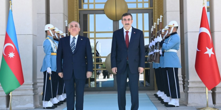 Azerbaijan’s Prime Minister extends condolences to Turkish Vice President over ski hotel fire in Türkiye