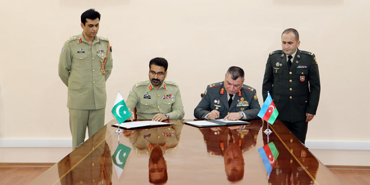 Azərbaycan və Pakistan Ordularının Quru Qoşunları arasında Qərargah danışıqlarının keçirilməsinə dair Təlimat imzalanıb
