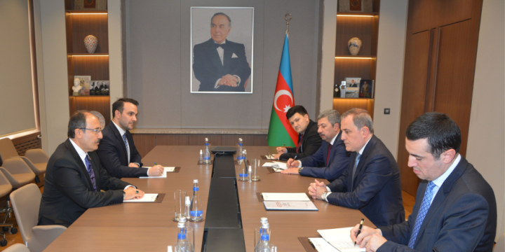 Minister Bayramov meets with outgoing Turkish ambassador