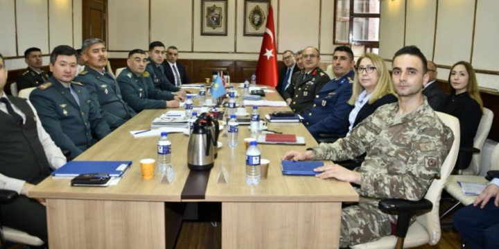 Ankarada Qazaxıstanla Türkiyə arasında hərbi əməkdaşlıq planı imzalanıb