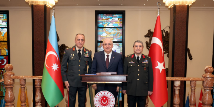 Azerbaijan’s Deputy Defense Minister meets with Turkish minister of National Defense