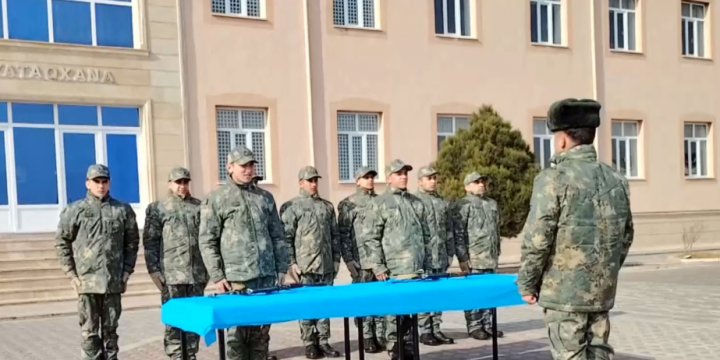 Əlahiddə Ümumqoşun Orduda gənc əsgərlərin hazırlığına xüsusi diqqət göstərilir