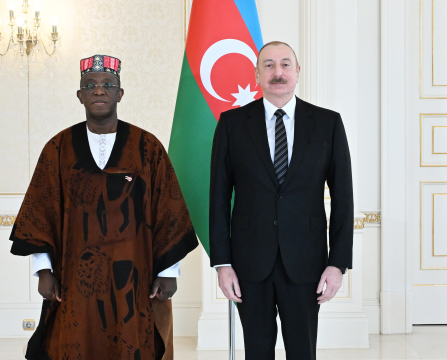 Prezident İlham Əliyev Qvineyanın ölkəmizdə yeni təyin olunmuş səfirinin etimadnaməsini qəbul edib 