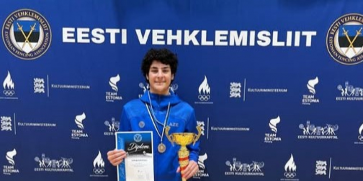 Azərbaycan qılıncoynadanı Estoniyada fəxri kürsüyə qalxıb