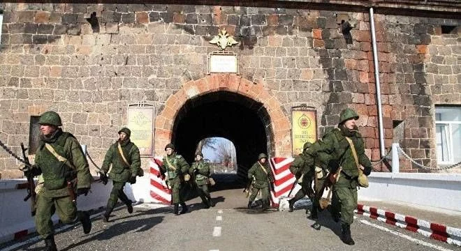 Ermənistan hakimiyyəti bu dəfə ölkəni Rusiya ilə müharibəyə sürükləyir, artıq İrəvana müharibə xəbərdarlığı da edilib