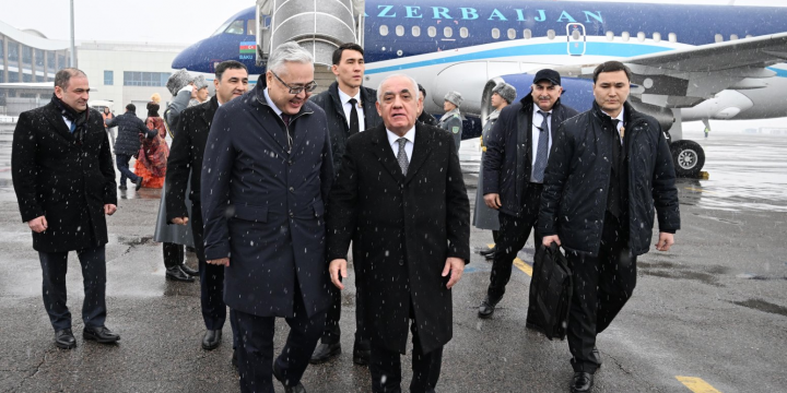 Azerbaijani PM embarks on working visit to Kazakhstan