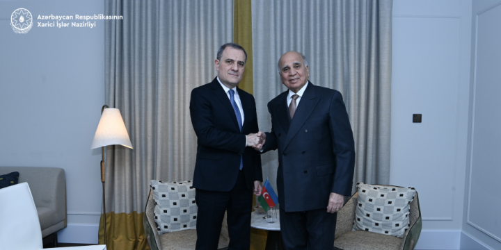 Azerbaijani and Iraqi FMs discuss situation in Middle East