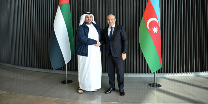 Azerbaijan, UAE discuss investment in key priority areas