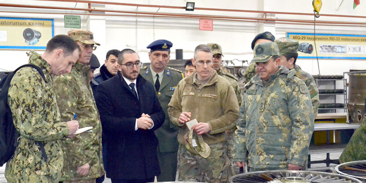 Hərbi attaşelər Aviasiya Təmir Zavodunda olublar