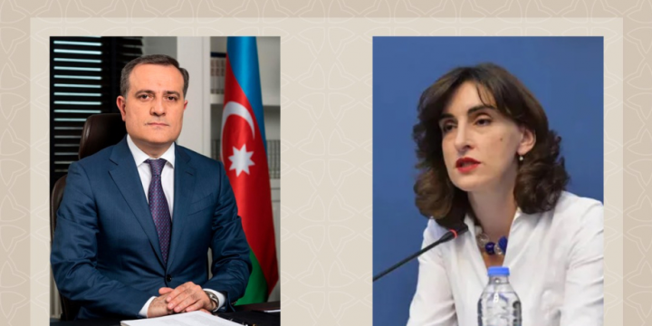 Azerbaijani, Georgian FMs discuss regional issues over phone