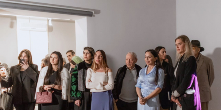Vice-President of Heydar Aliyev Foundation Leyla Aliyeva and Arzu Aliyeva view “Free to dream” exhibition