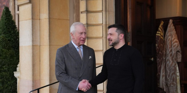Volodymyr Zelenskyy meets with King Charles at Sandringham after crisis summit on Ukraine