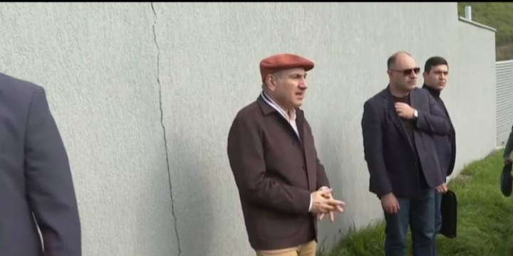 Sərhəd səfəri: təxribatları ört-basdır etmək tamaşası