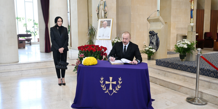 President Ilham Aliyev visited Church of the Immaculate Conception of the Blessed Virgin Mary in Baku, offered condolences over death of Pope Francis