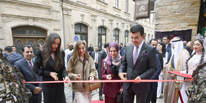 Heydər Əliyev Fondunun vitse-prezidenti Leyla Əliyeva və Bakı Media Mərkəzinin rəhbəri Arzu Əliyeva Bakıda ICESCO-nun regional ofisinin rəsmi açılış mərasimində iştirak ediblər