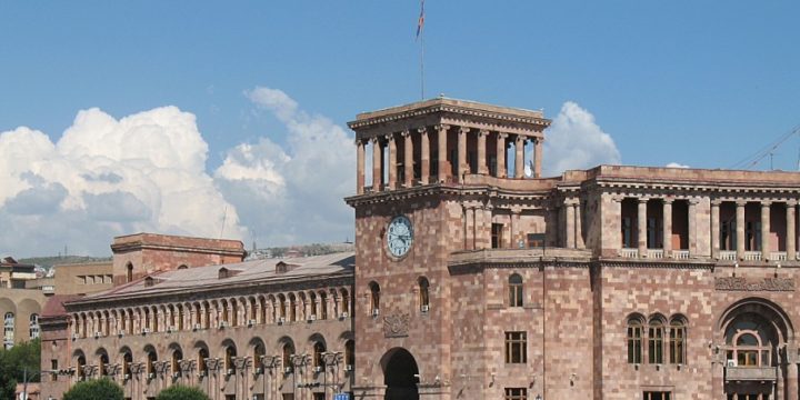 Rəsmi İrəvan yekun sülh sazişini seçkiqabağı manipulyasiya alətinə çevirməyə çalışır