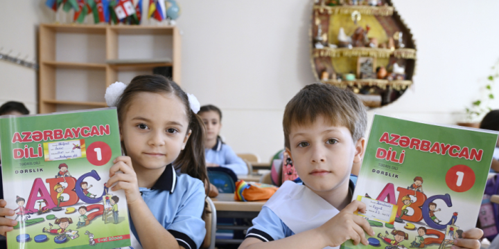 Bu gündən birinci siniflərə şagird qəbuluna başlanılır