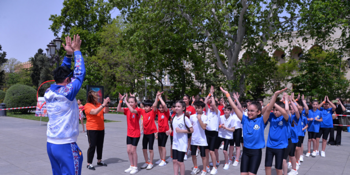 Məktəblilərin idman festivalı keçirilib