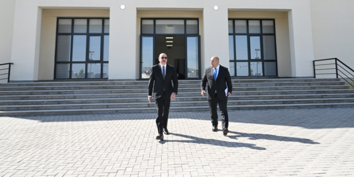 Prezident İlham Əliyev Ağdamın Kəngərli kəndində klub-icma mərkəzində yaradılan şəraitlə də tanış olub