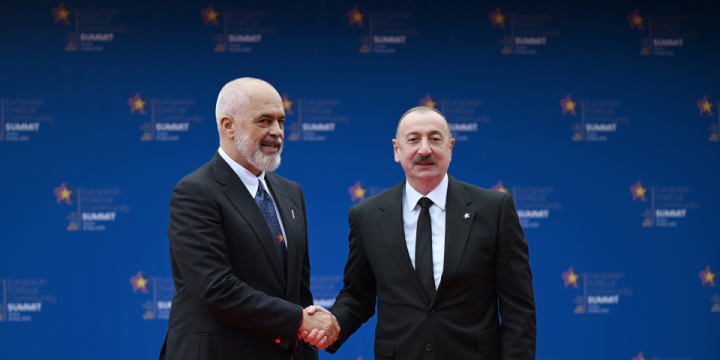Prezident İlham Əliyev Tiranada “Avropa Siyasi Birliyi” 6-cı Zirvə toplantısının açılış mərasimində iştirak edib