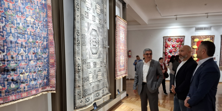 Moldovada Azərbaycan xalçalarına həsr olunmuş sərgi açılıb