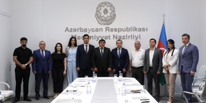 Mədəniyyət Nazirliyinin təşkilatçılığı ilə Türkiyədə təcrübə keçmiş magistrantlara sertifikatlar təqdim olunub
