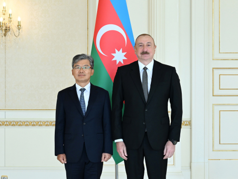 President Ilham Aliyev received credentials of incoming ambassador of Republic of Korea to Azerbaijan