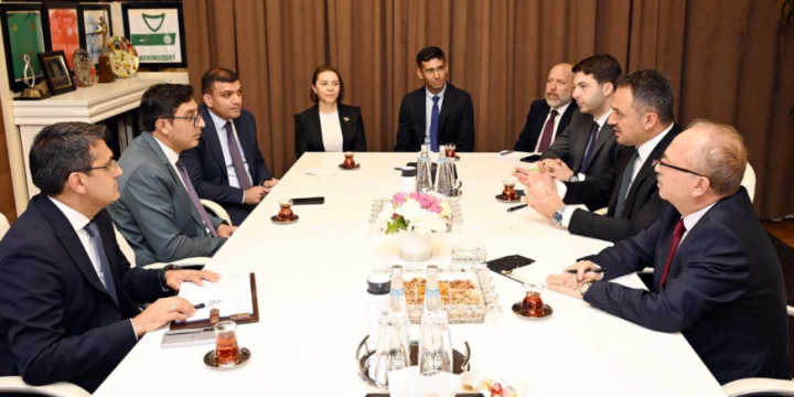 Azərbaycan və Türkiyə arasında idman sahəsində əməkdaşlıq müzakirə edilib