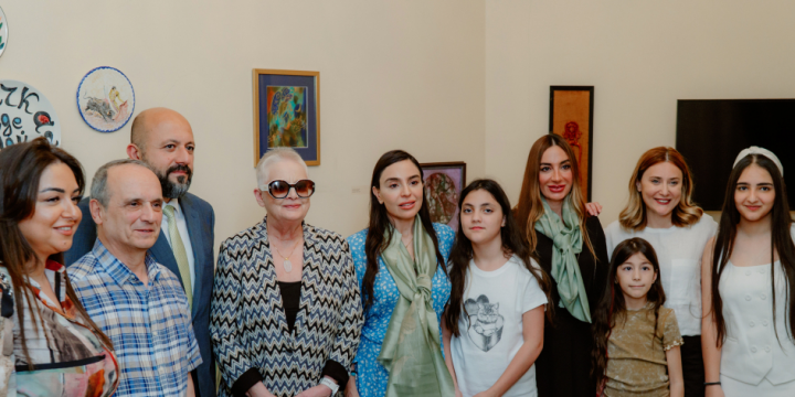 Maqsud İbrahimbəyov Yaradıcılıq Mərkəzində “Zeynəbin sehrli dünyası” adlı sərginin açılışı olub