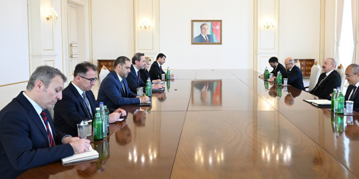 President Ilham Aliyev received Turkish Minister of Energy and Natural Resources
