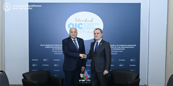 Azerbaijan’s Foreign Minister discusses Israel-Iran tensions with Algerian counterpart