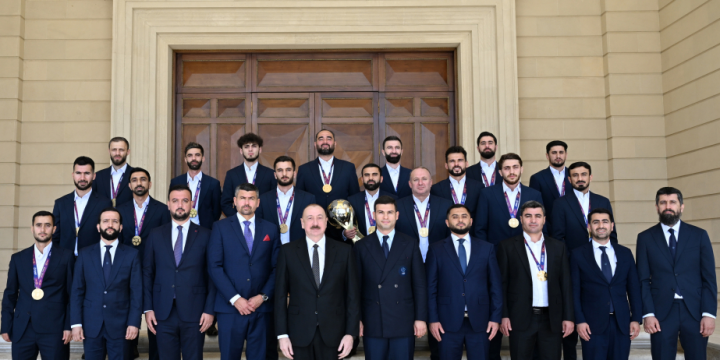 President Ilham Aliyev received members of Azerbaijan national team, winners of the Minifootball World Cup