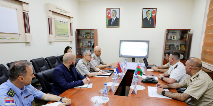 Azerbaijani and Serbian military representatives hold meeting
