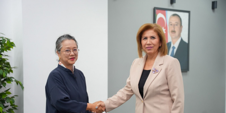 Bahar Muradova meets with UNESCAP Executive Secretary
