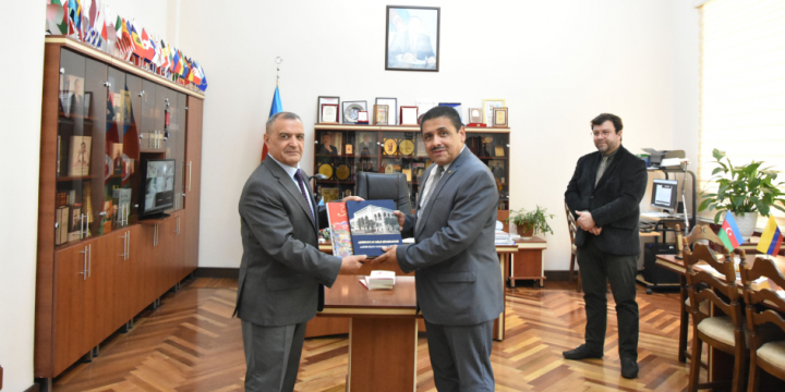 Azerbaijan and Colombia discuss expanding cooperation between their national libraries