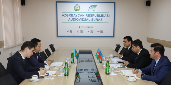 Azerbaijan and Kazakhstan explore cooperation among television and radio channels