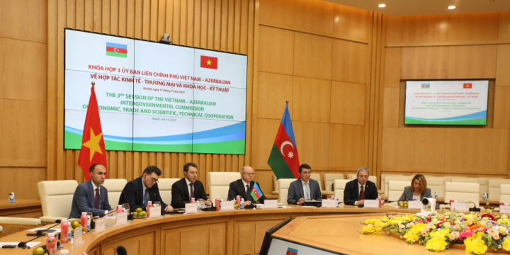 Hanoi hosts 3rd meeting of Azerbaijan-Vietnam Intergovernmental Commission