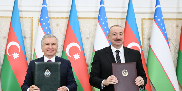 Azerbaijan, Uzbekistan exchanged signed documents