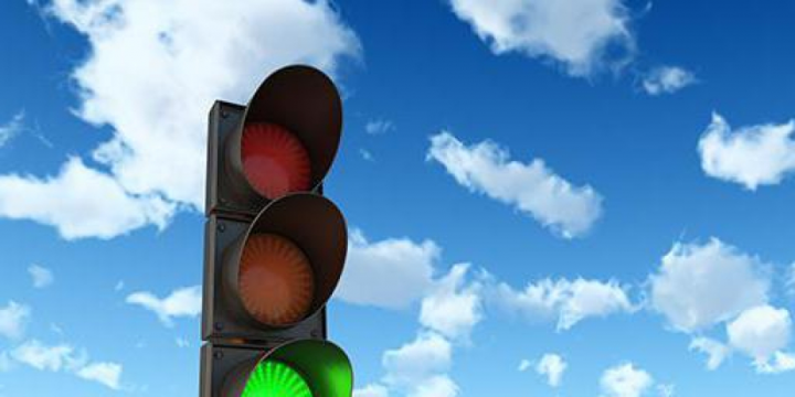 Paytaxtda iki yol kəsişməsində yeni svetoforlar quraşdırılıb
