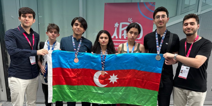 Azerbaijani schoolchildren win 1 silver and 2 bronze medals at International Physics Olympiad