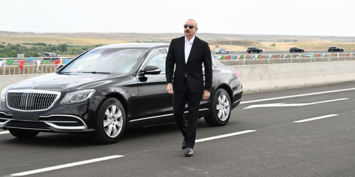 Prezident İlham Əliyev Əhmədbəyli-Füzuli-Şuşa yolunun açılışında iştirak edib