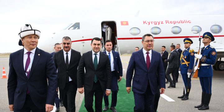 Qırğızıstan Prezidenti Sadır Japarov Azərbaycana səfər gəlib