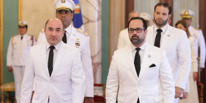 Azərbaycanın səfiri etimadnaməsini Dominikan Prezidentinə təqdim edib