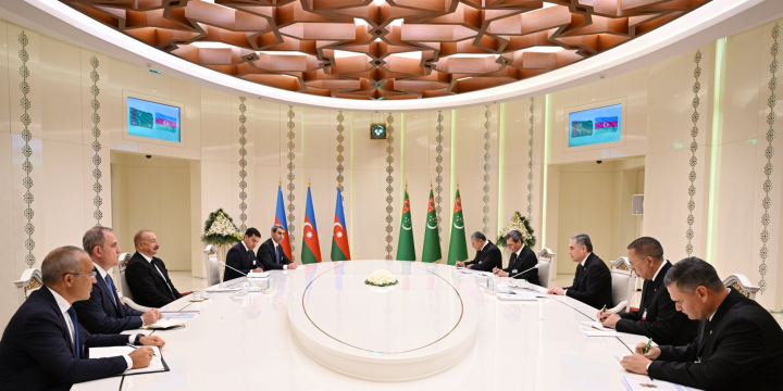 President of Azerbaijan Ilham Aliyev held expanded meeting with Chairman of Halk Maslakhaty of Turkmenistan 