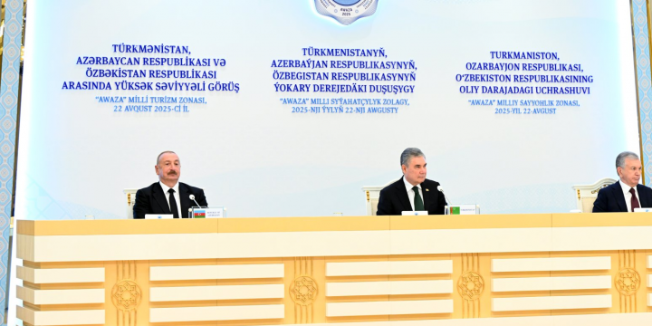 Ceremony of signing documents held in Turkmenbashi with participation of leaders of Azerbaijan, Turkmenistan, and Uzbekistan