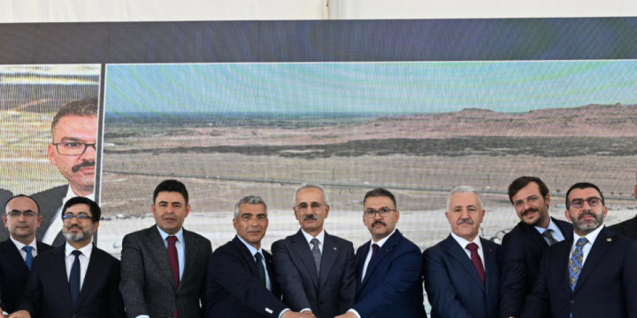Qars–İğdır–Dilucu layihəsi Cənubi Qafqazda sülh və sabitliyin möhkəmlənməsinə töhfə verəcək