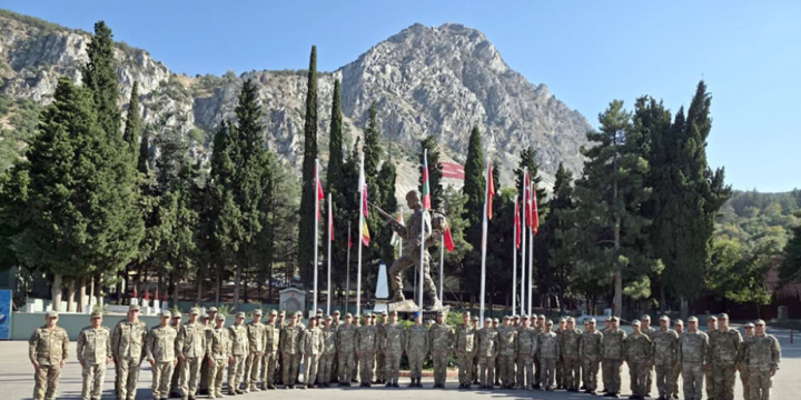 Azerbaijan Combined Arms Army’s servicemen participate in commando courses in Türkiye
